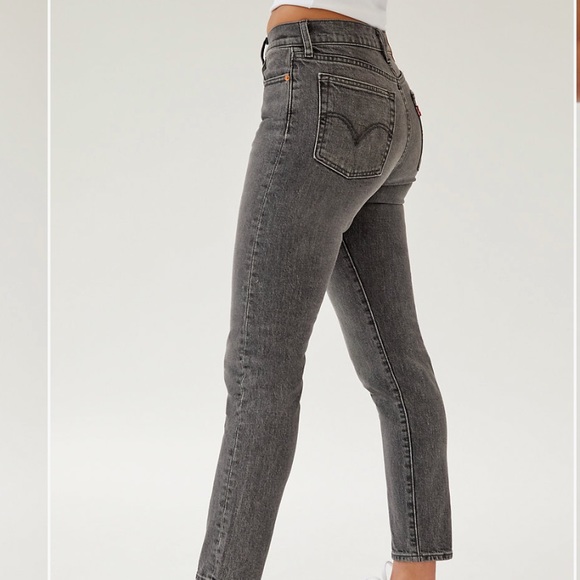 Levi’s Wedgie Jeans - Picture 6 of 6